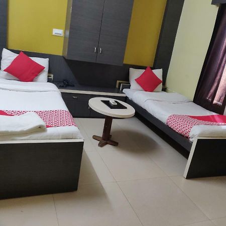 سيليجوري Hotel Jagat المظهر الخارجي الصورة