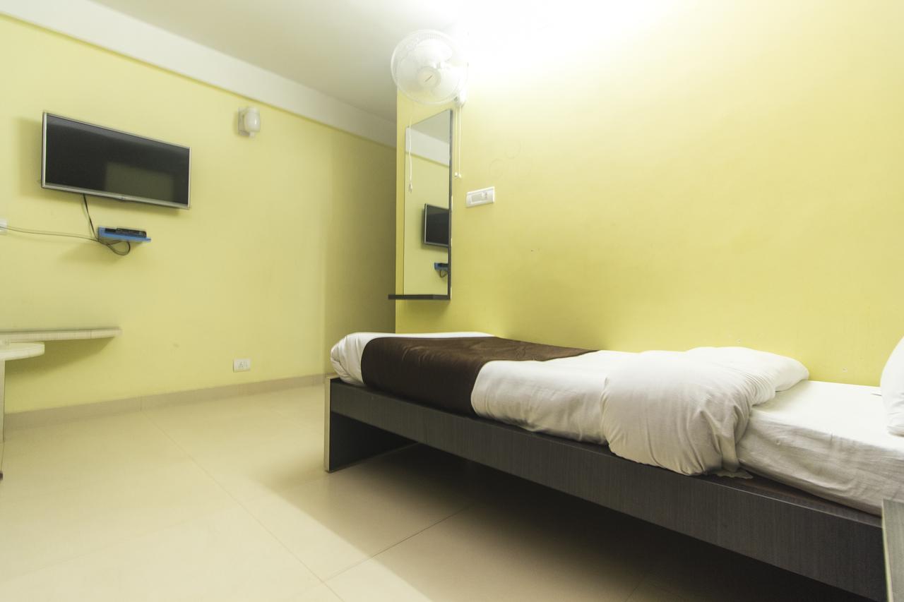 سيليجوري Hotel Jagat المظهر الخارجي الصورة