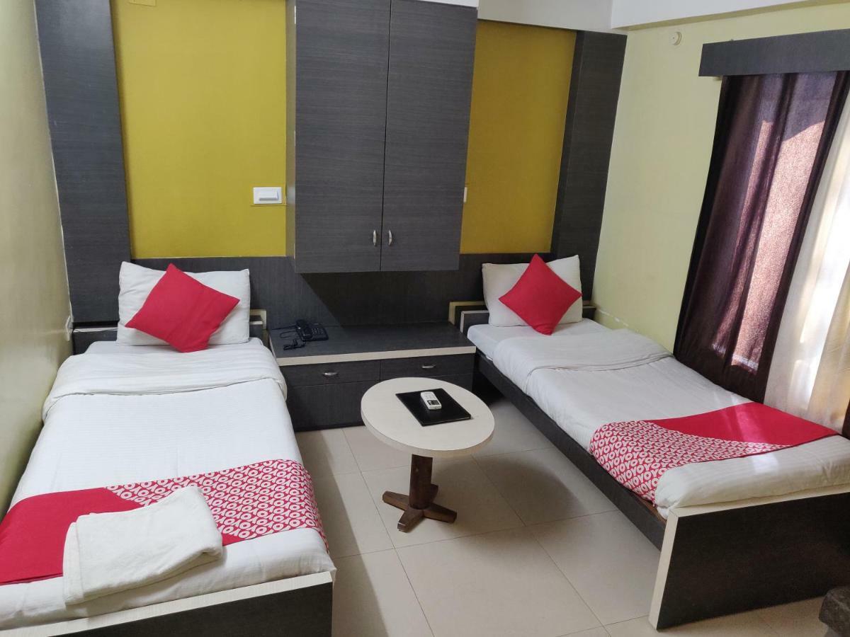 سيليجوري Hotel Jagat المظهر الخارجي الصورة
